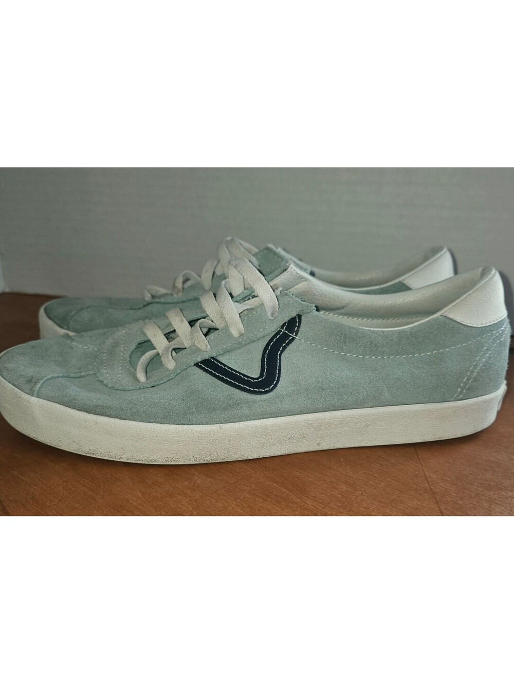Vans men's tretorn Nylite sneakers, suede size 10
